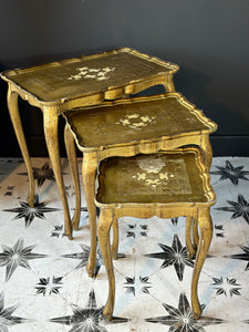 Italian Neoclassical 1950’s Original Giltwood Tables Nest Set. Rare Unrestored Condition