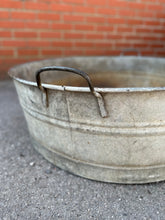 Load image into Gallery viewer, Original Vintage Round Zinc Bath Planter