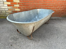 Load image into Gallery viewer, Original European Vintage Zinc Bath Planter with Feet